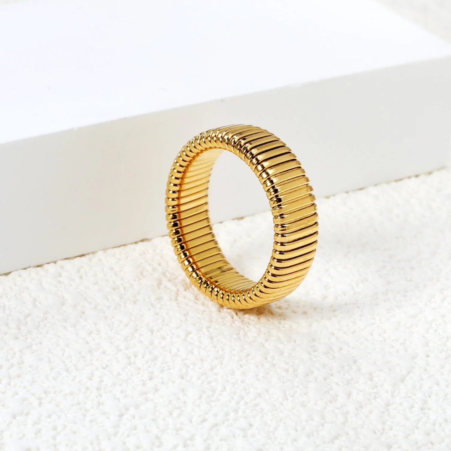 Vivienne Ring