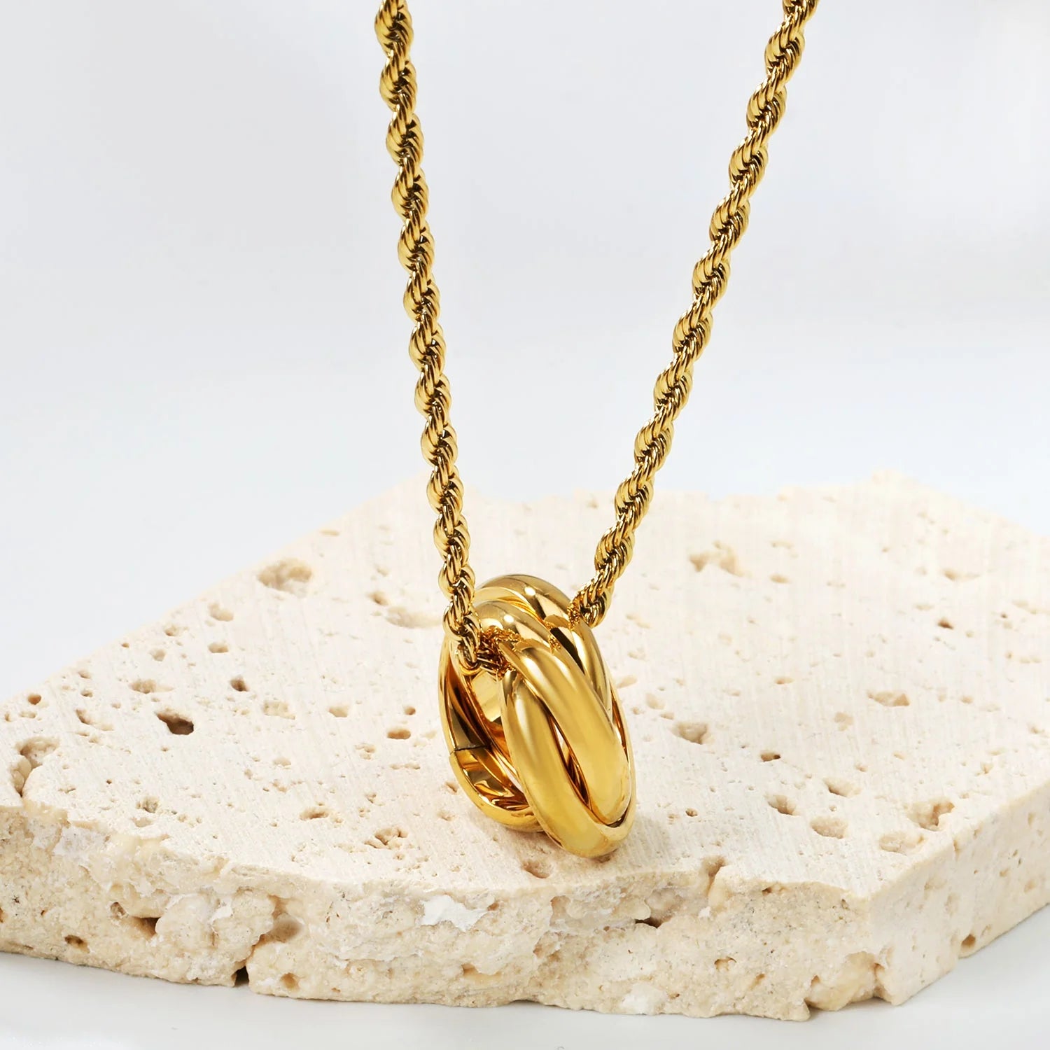 Nova Pendant