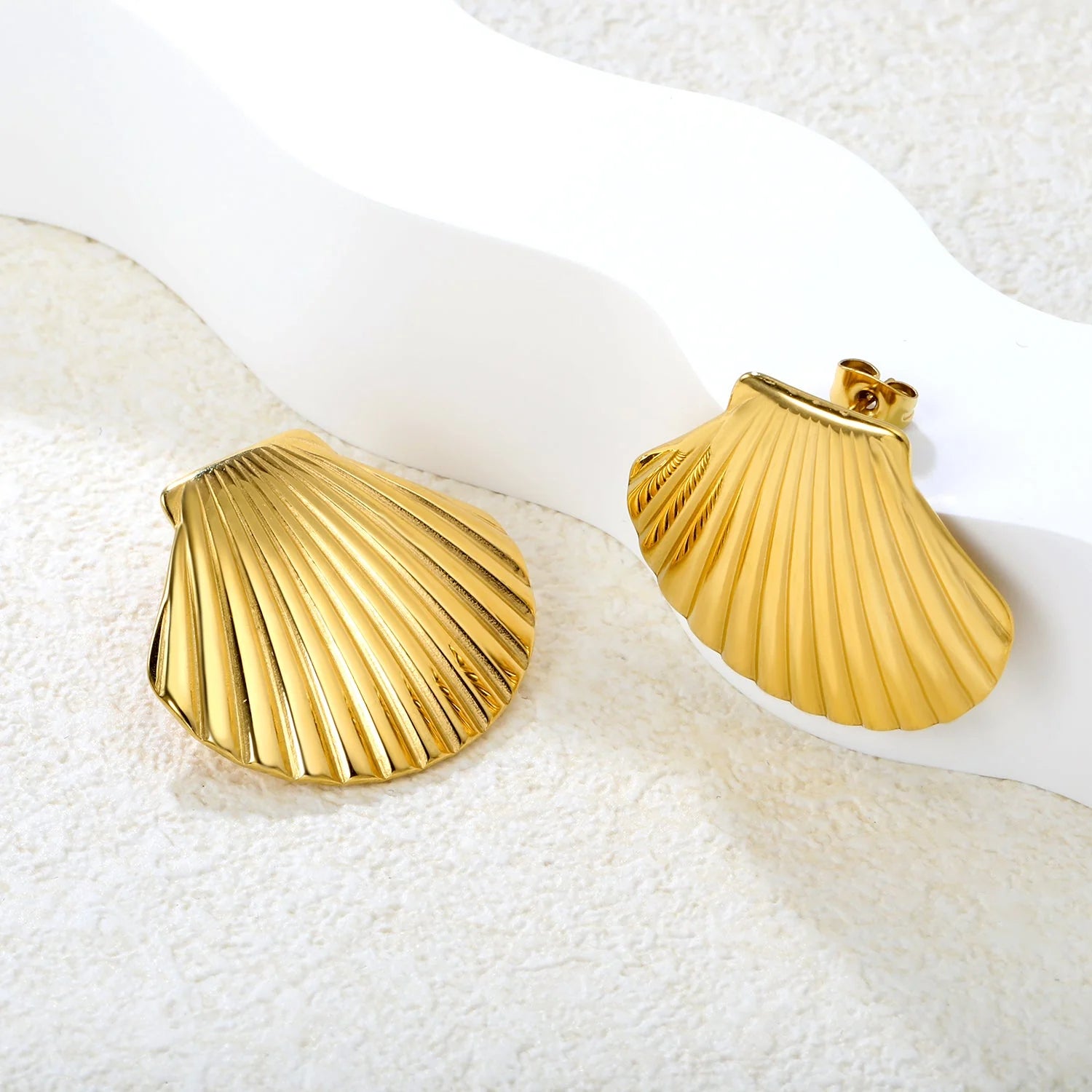 Shell Stud Earrings