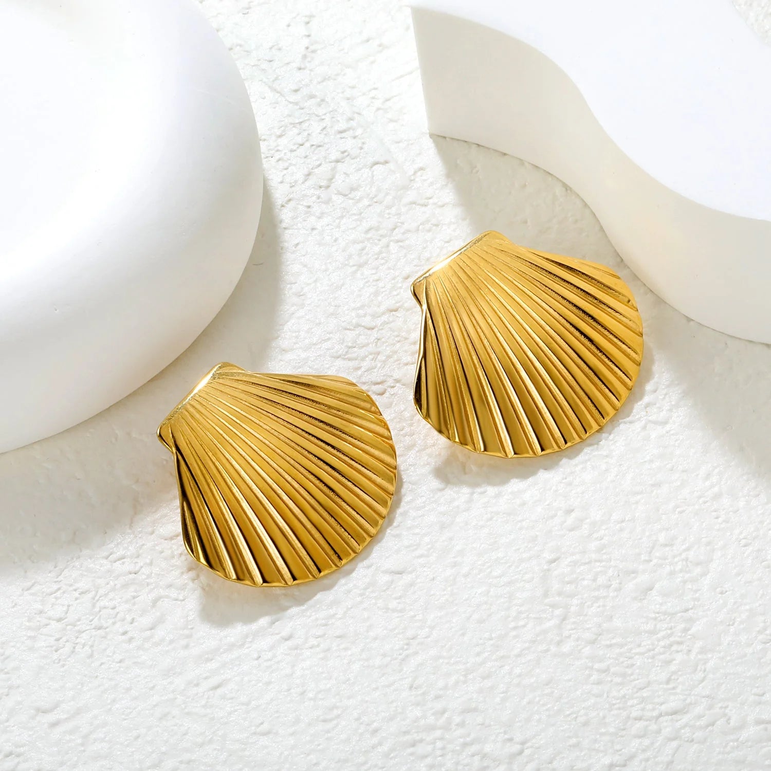 Shell Stud Earrings
